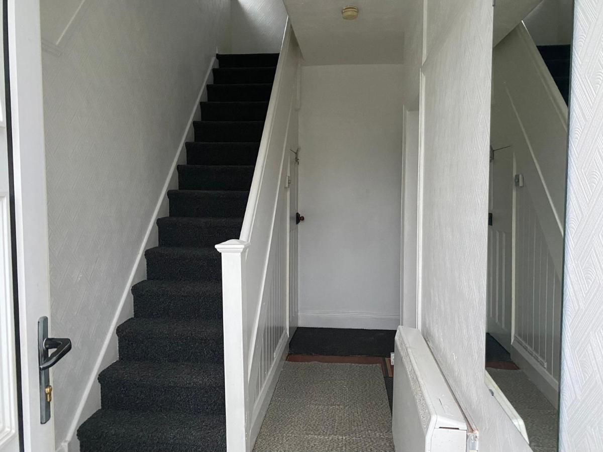 Room 2 Peaceful Stay Near Derby City Centre エクステリア 写真