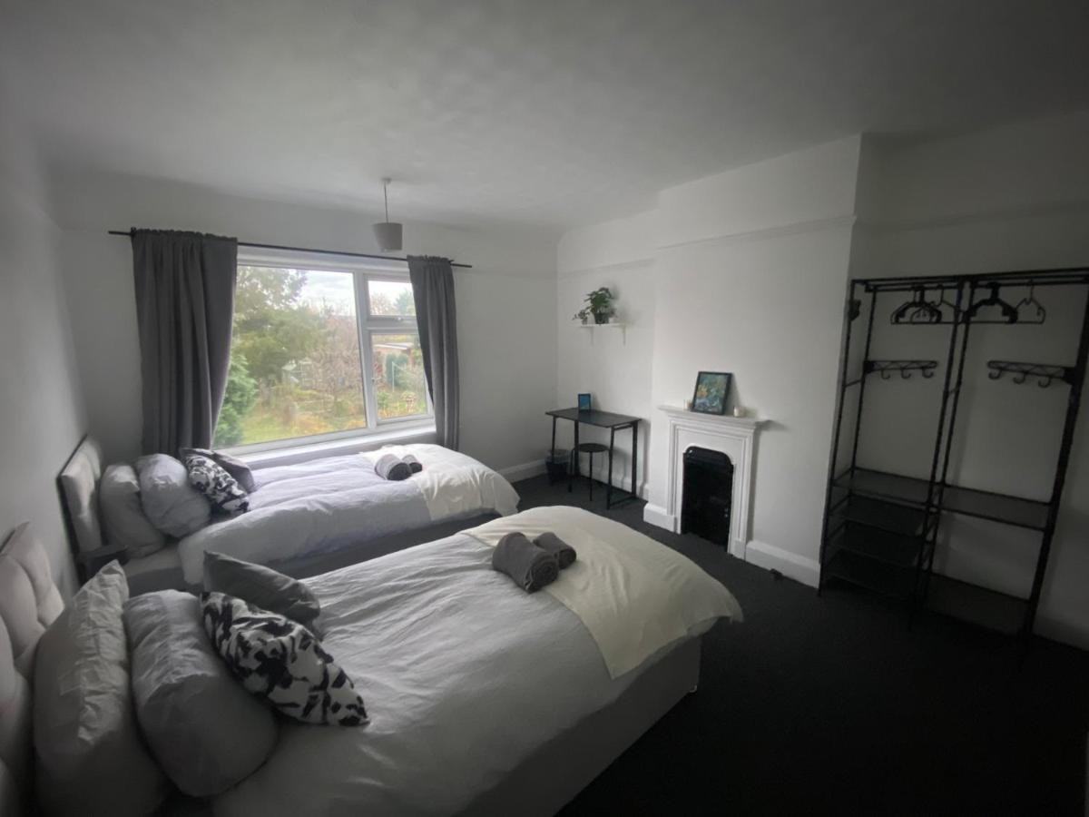 Room 2 Peaceful Stay Near Derby City Centre エクステリア 写真